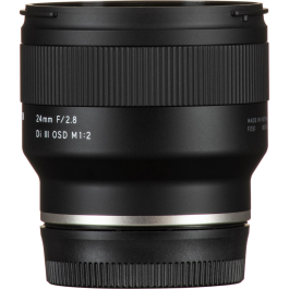 Lente Tamron 24mm f/2.8 Di III OSD M 1:2 para Sony E