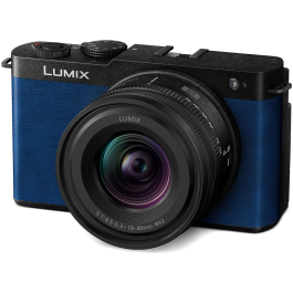 Câmera Panasonic Lumix S9 Mirrorless com lente 18-40mm f/4.5-6.3 - Night Blue