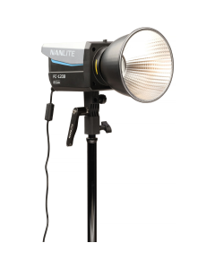 Luz de Vídeo LED Bicolor Nanlite FC120B 2700K–6500K com Montagem Bowens e Controle por App