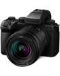 Câmera Panasonic Lumix S5 IIX Mirrorless com lente 20-60mm f/3.5-5.6 